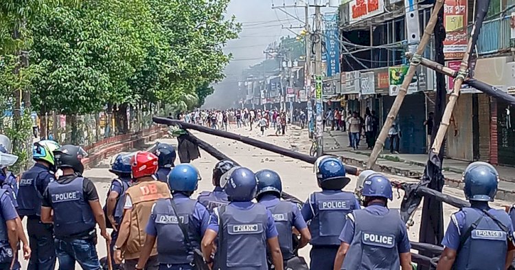 Two Killed in Clashes Between Awami League, Police, and Protesters in Munshiganj