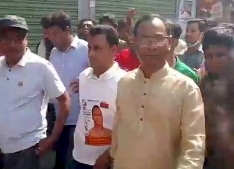 A public outreach and roadshow event organized by Abdul Kadir Bhuiyan Jewel was held in Manohardi.