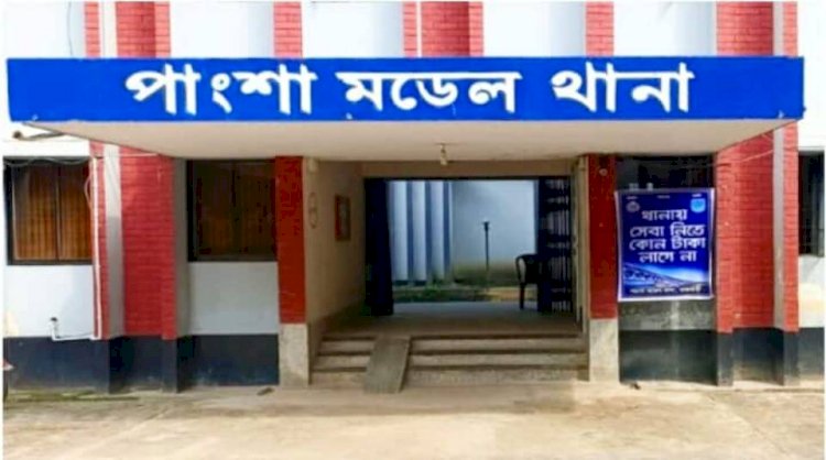 Attack on police in Rajbari, 2 police members injured.